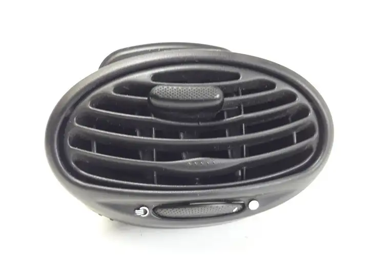 Ford Focus (1998 - 2004) 98AB19893AK Центральный воздушный дефлектор — фото 2