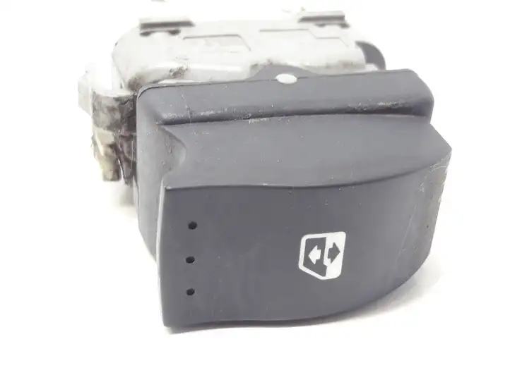 Renault Megane II (2002 - 2005) 28082 Блок кнопок стеклоподъемников — фото 1