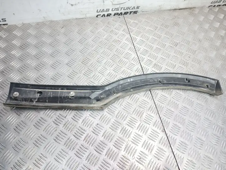 Opel Zafira A (1999 - 2003) 024416509 Молдинг заднего крыла — фото 3