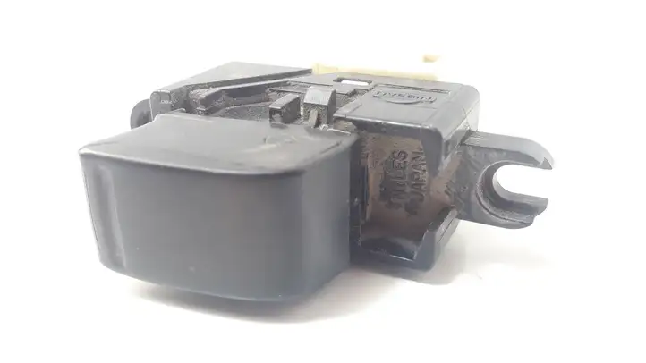 Nissan Almera (2000 - 2006) Блок кнопок стеклоподъемников — фото 4