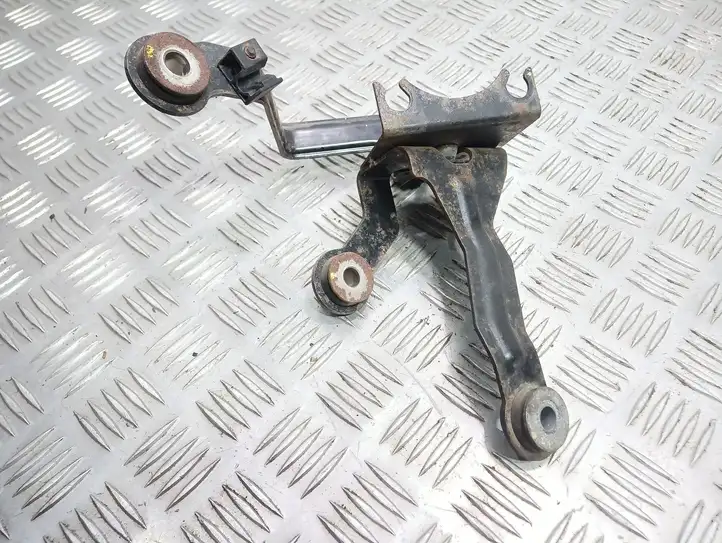 Hyundai i20 (PB PBT) (2008 - 2012) Кронштейн блока ABS — фото 3