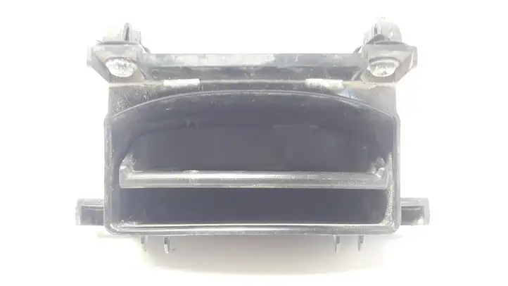 Hyundai i20 (PB PBT) (2008 - 2012) 817211J020 Ручка крышки багажника — фото 2