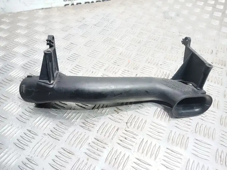 Opel Zafira B (2003 - 2006) 9202936 Детали воздухозаборника — фото 1