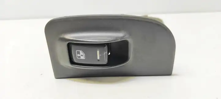 Kia Clarus (1998 - 2001) Блок кнопок стеклоподъемников — фото 1