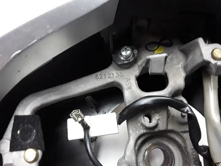 Toyota Auris E180 (2012 - 2018) 6212135 Руль — фото 2