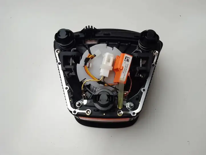 Volvo XC60 (2008 - 2013) 30721929 Подушка безопасности руля — фото 3