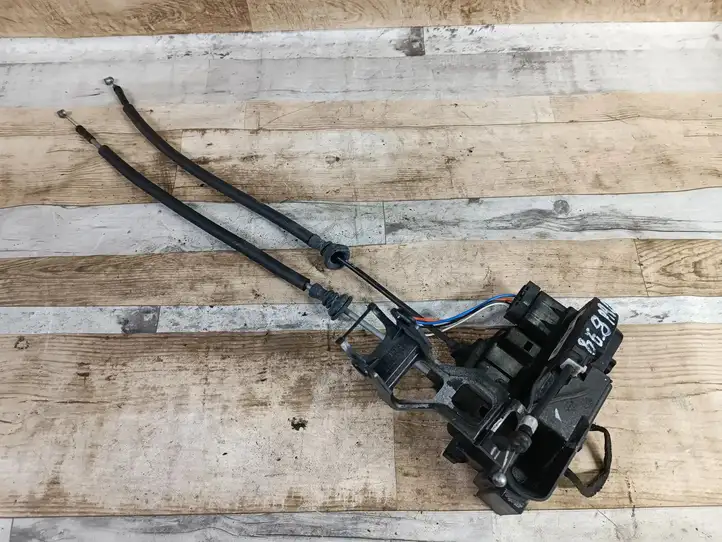 Hyundai Santa Fe (2005 - 2009) 813202B030 Замок передней двери — фото 3