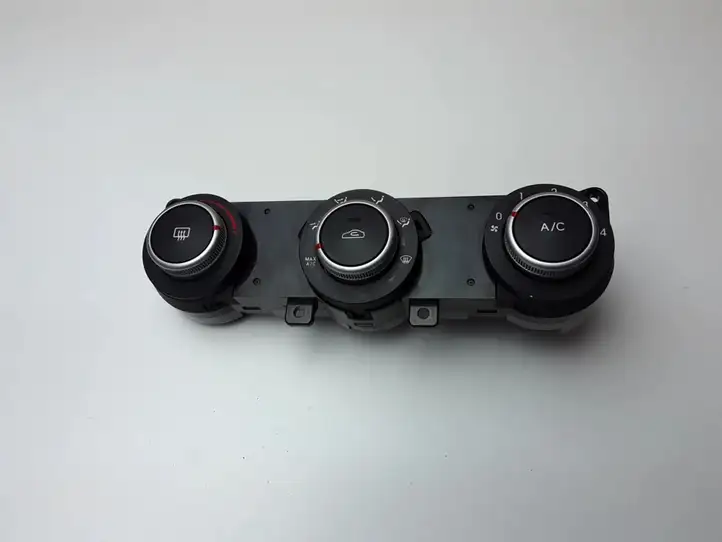 Kia Ceed (2010 - 2012) 972501HXXX Блок управления кондиционером — фото 1