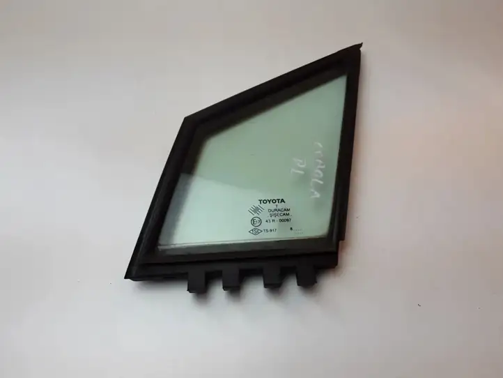 Toyota Corolla Verso AR10 (2004 - 2009) 682160F010 Треугольное стекло кузова — фото 1