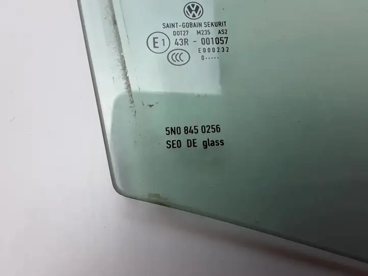 Volkswagen Tiguan (2007 - 2011) 5N0845026 Стекло задней двери — фото 2