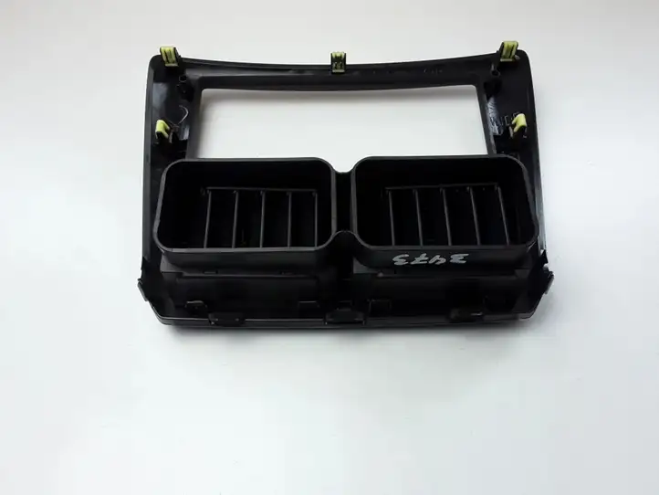 Subaru Forester SH (2008 - 2013) 66110FG020 Центральный воздушный дефлектор — фото 4