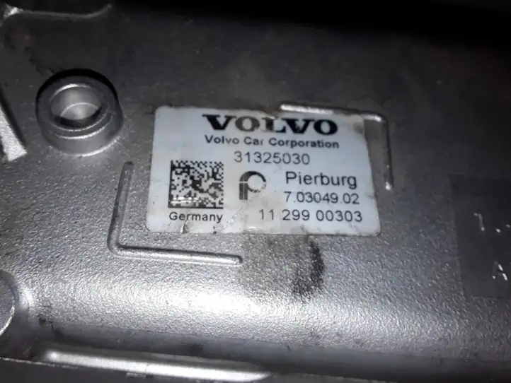 Volvo V70 (2007 - 2013) 31325030 Охладитель клапана EGR — фото 4
