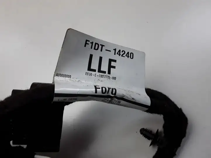 Ford C-MAX II (2015 - ) F10T14240LLF Прочая электропроводка — фото 3