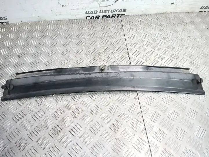 BMW 3 E46 (1998 - 2005) 8363423 Крышка микрофильтра воздуха — фото 2