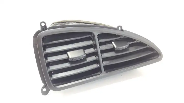Hyundai Elantra (2000 - 2003) 974122D000 Центральный воздушный дефлектор — фото 1