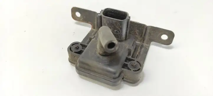 Ford Focus (1998 - 2004) 98AB9S428AB Датчик давления воздуха впуска — фото 4