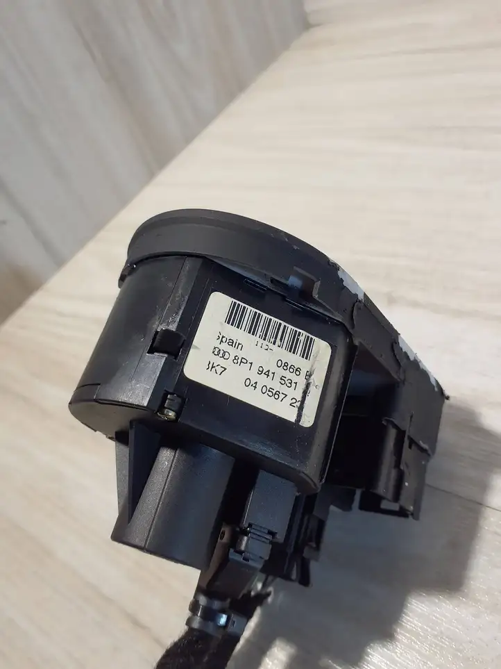 Audi A3/S3 8P (2004 - 2008) 8P1941531 Включатель фонарей — фото 3
