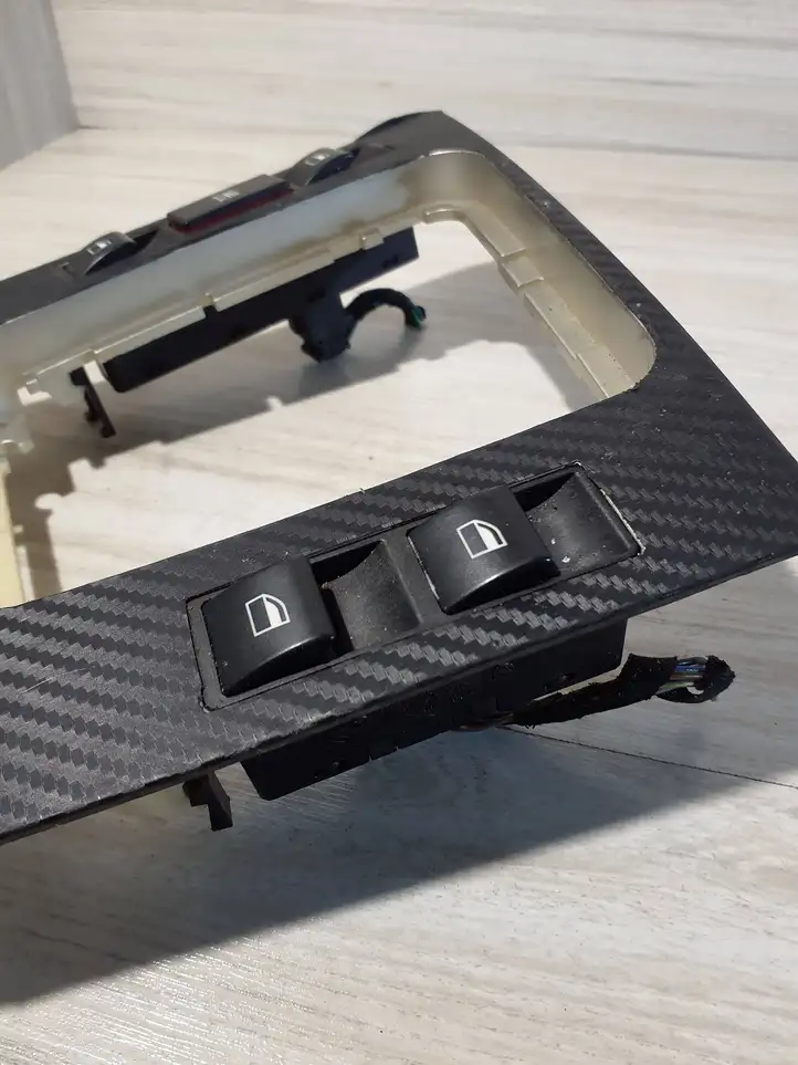 BMW 3 E46 (1998 - 2005) 8381518 Кнопка стеклоподъемников — фото 2