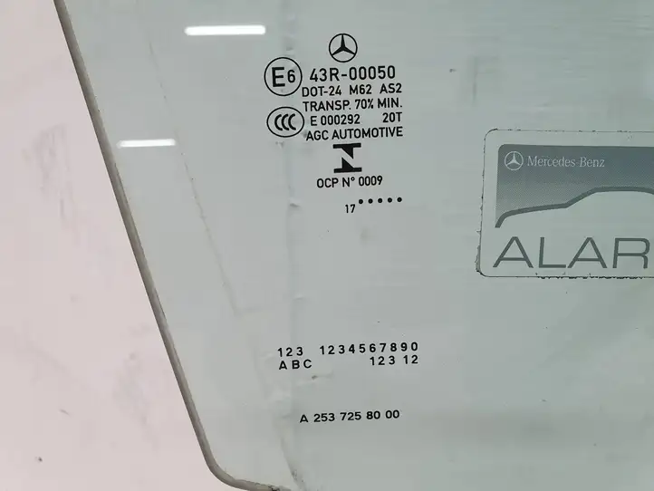 Mercedes-Benz GLC X253/C253 (2015 - ) A2537258000 Стекло передней двери — фото 2