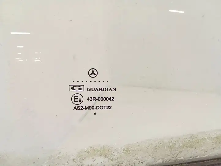 Mercedes-Benz Sprinter W901 W902 W903 W904 (1995 - 2007) Стекло передней двери — фото 2