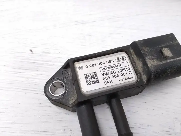 Volkswagen Caddy (2010 - 2015) 059906051C Датчик давления выхлопных газов — фото 4