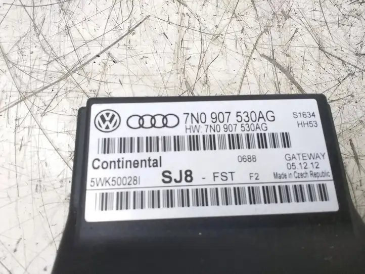 Volkswagen Touran II (2010 - 2016) 7N0907530AG Модуль Gateway — фото 4