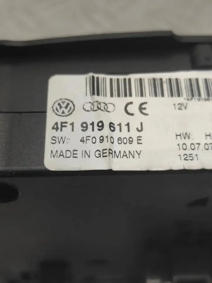 Audi A6 S6 C6 4F (2004 - 2008) 4F1919611J Контроллер мультимедийной системы — фото 4