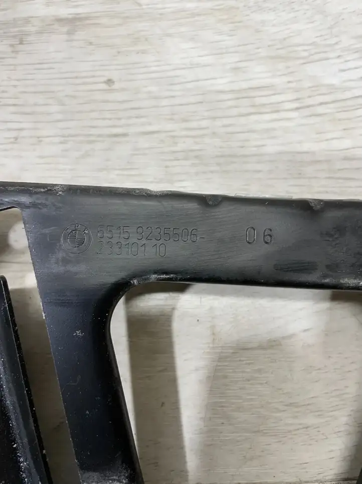 BMW 3 F30 F35 F31 (2012 - 2018) 9235506 Кронштейн усилителя звука — фото 4