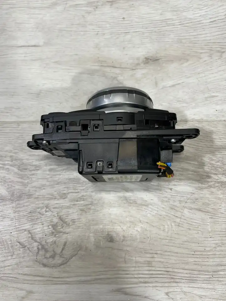 BMW 3 F30 F35 F31 (2012 - 2018) 6839079 Контроллер мультимедийной системы — фото 2