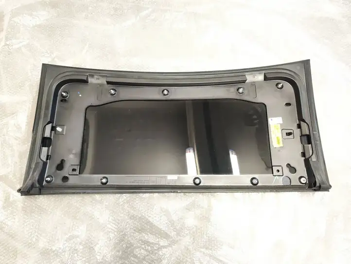 Tesla Model X (2015 - 2021) 105388300H Стекло задней двери — фото 6
