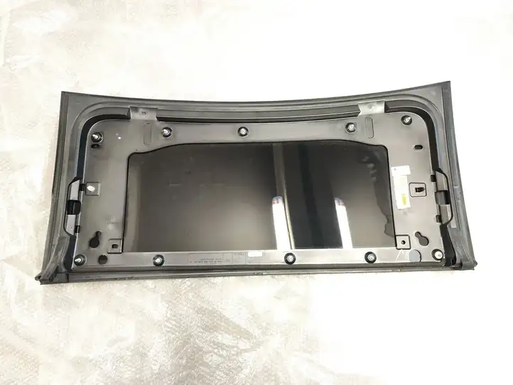 Tesla Model X (2015 - 2021) 105388300H Стекло задней двери — фото 7