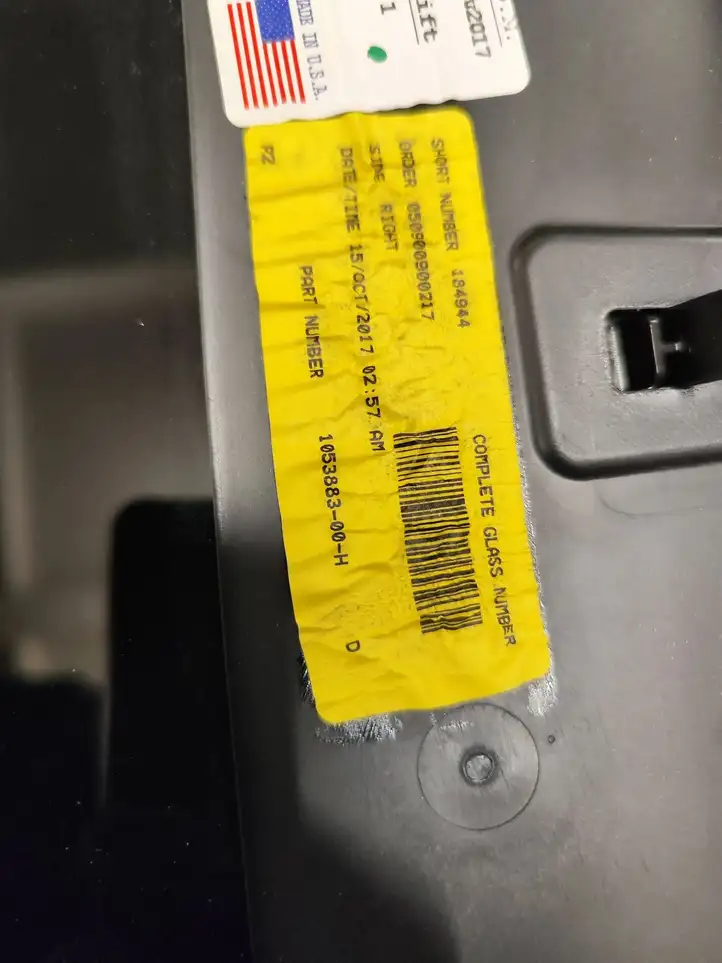 Tesla Model X (2015 - 2021) 105388300H Стекло задней двери — фото 8