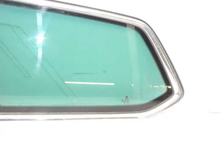 Volkswagen PASSAT B8 (2015 - ) 3G9845297BT Заднее боковое стекло — фото 2