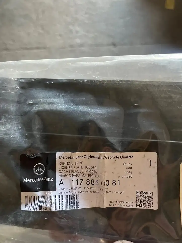 Mercedes-Benz CLA C117,X117,W117 (2013 - 2019) A1178850081 Рамка номера — фото 4