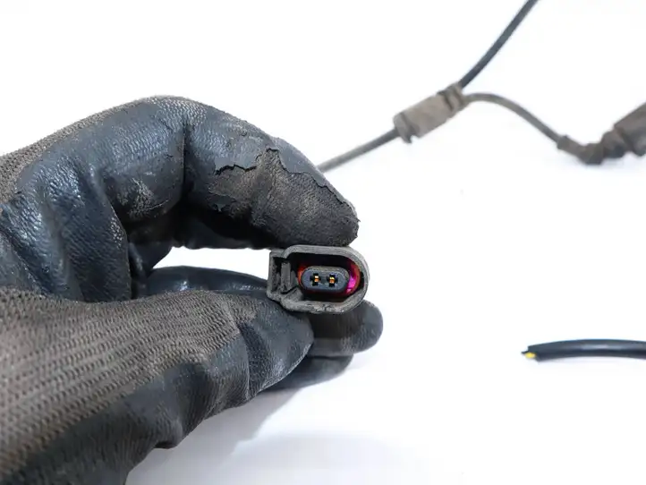 Audi A8 S8 D3 4E (2005 - 2007) 4E0927904B Проводка заднего датчика ABS — фото 2
