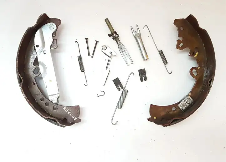 Toyota Hilux (AN10, AN20, AN30) (2008 - 2011) 044950K070 Колодки ручного тормоза — фото 2
