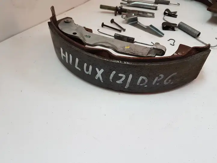 Toyota Hilux (AN10, AN20, AN30) (2008 - 2011) 044950K070 Колодки ручного тормоза — фото 4