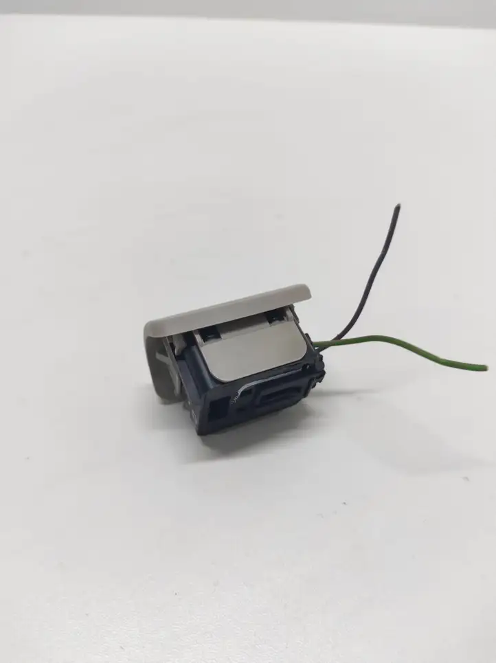 Chrysler Grand Voyager V (2010 - 2016) 1ES33ES3AB Кнопка открытия боковых дверей — фото 2
