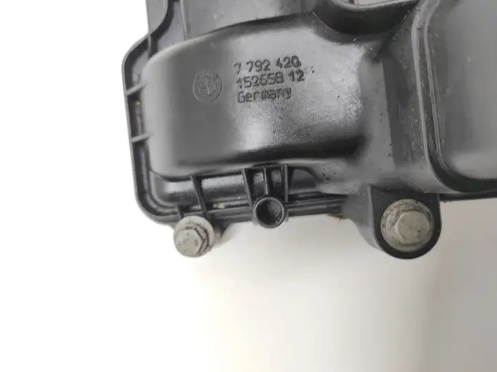 BMW 7 E65 E66 (2001 - 2008) 7792420 Крышка головки блока цилиндров — фото 4