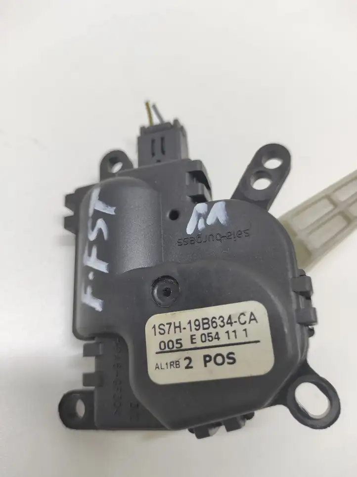 Ford Fiesta (2009 - 2012) 1S7H19B634CA Двигатель задвижки потока воздуха — фото 3