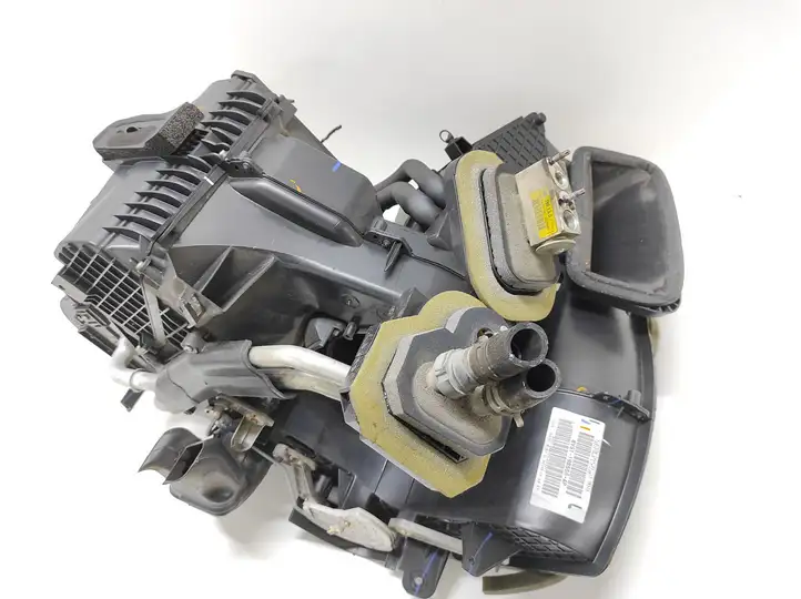 Ford Fiesta (2009 - 2012) 8V5119B555AP Комплект системы вентиляции салона — фото 1