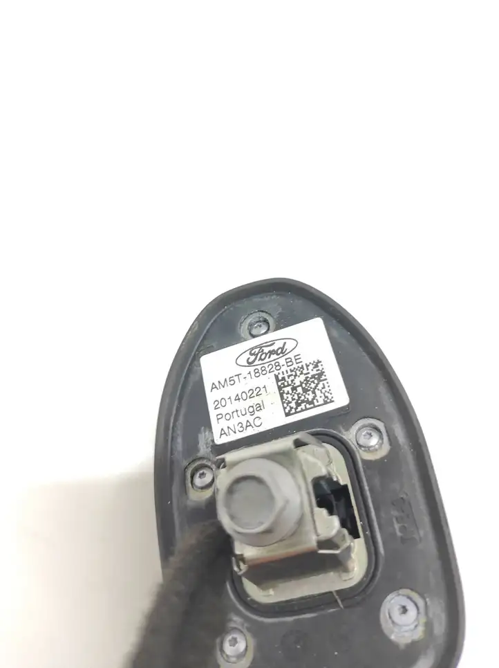 Ford Focus (2011 - 2015) AM5T18828BE GPS антенна — фото 4