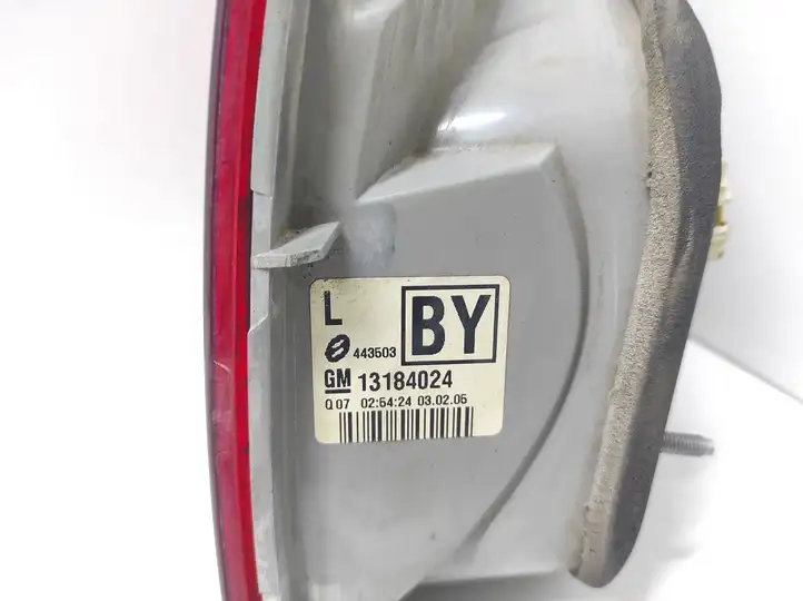 Opel Vectra C (2002 - 2005) 13184024 Задний фонарь в крышке багажника — фото 4