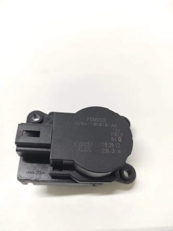 Ford Focus (2011 - 2015) AV6N19E616AA Двигатель задвижки потока воздуха — фото 4