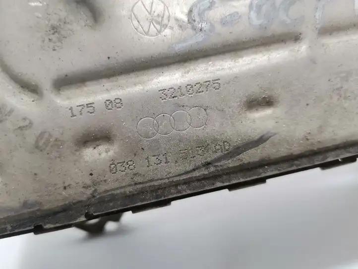 Skoda Octavia Mk2 (1Z) (2004 - 2013) 038131513AD Кронштейн масляного фильтра — фото 4