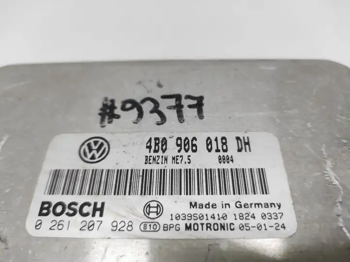 Volkswagen PASSAT B5.5 (2001 - 2005) 4B0906018DH Блок управления двигателем (ЭБУ) — фото 4