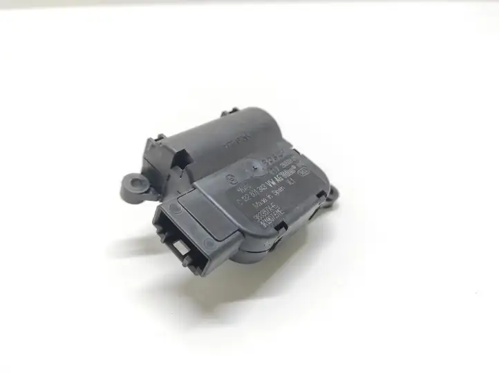 Seat Altea XL (2004 - 2015) 1K1907511E Двигатель задвижки потока воздуха — фото 1