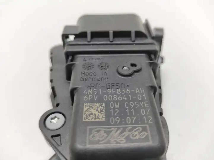 Ford Focus (2005 - 2008) 4M519F836AH Педаль акселератора — фото 4