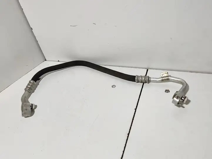 BMW 3 F30 F35 F31 (2012 - 2018) 9212081 Трубки и шланги кондиционера — фото 1