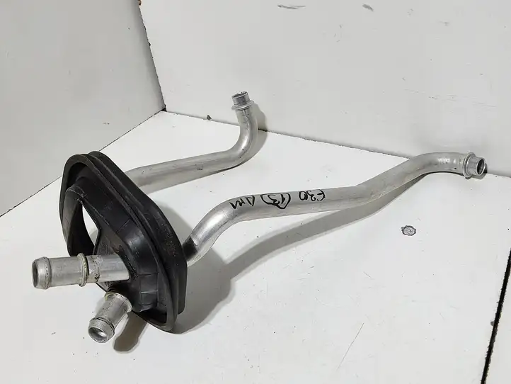 BMW 3 F30 F35 F31 (2012 - 2018) 9237641 Шланги радиатора печки — фото 1